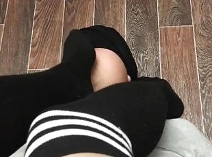 Femdome slave kiss feet in black kneesocks