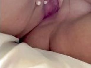 SSBBW Cums First Thing in the Morning